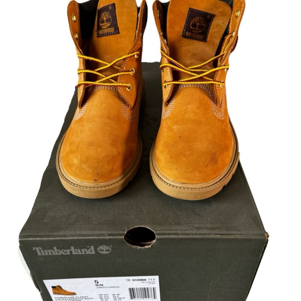 Timberland boots Size  4.5